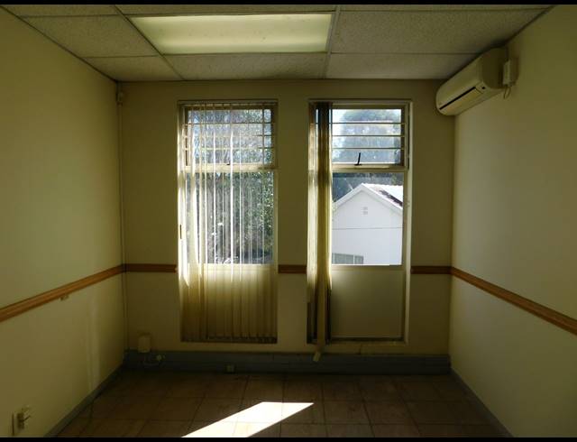 125M² OFFICE TO LET IN BORDEAUX